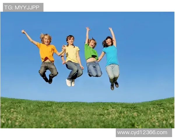 从街头少年到绿茵传奇：揭开足球巨星童年的奋斗与梦想